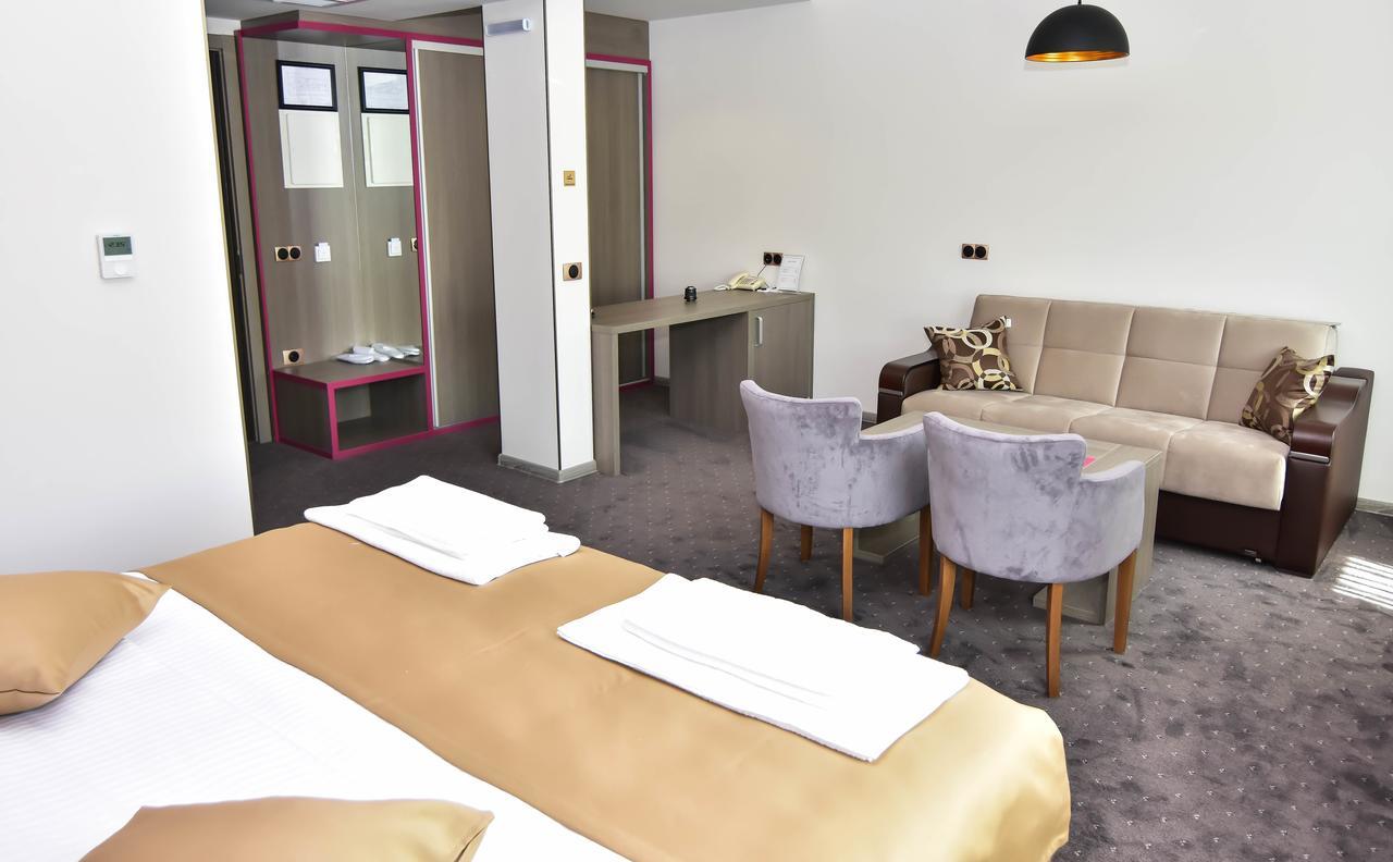 Hotel Kljuc Exteriör bild